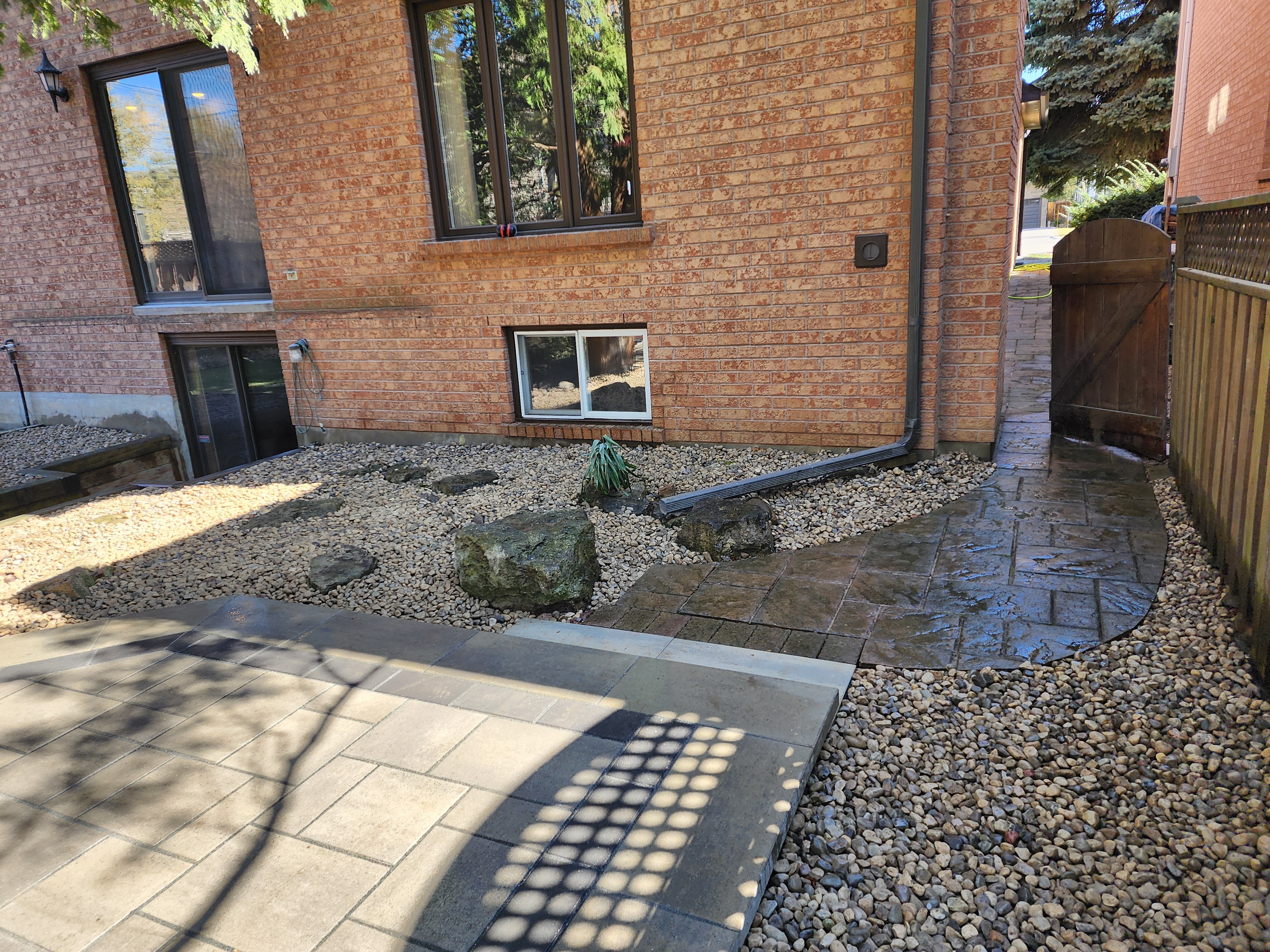 Geometric Paver Patio in Etobicoke — image 3