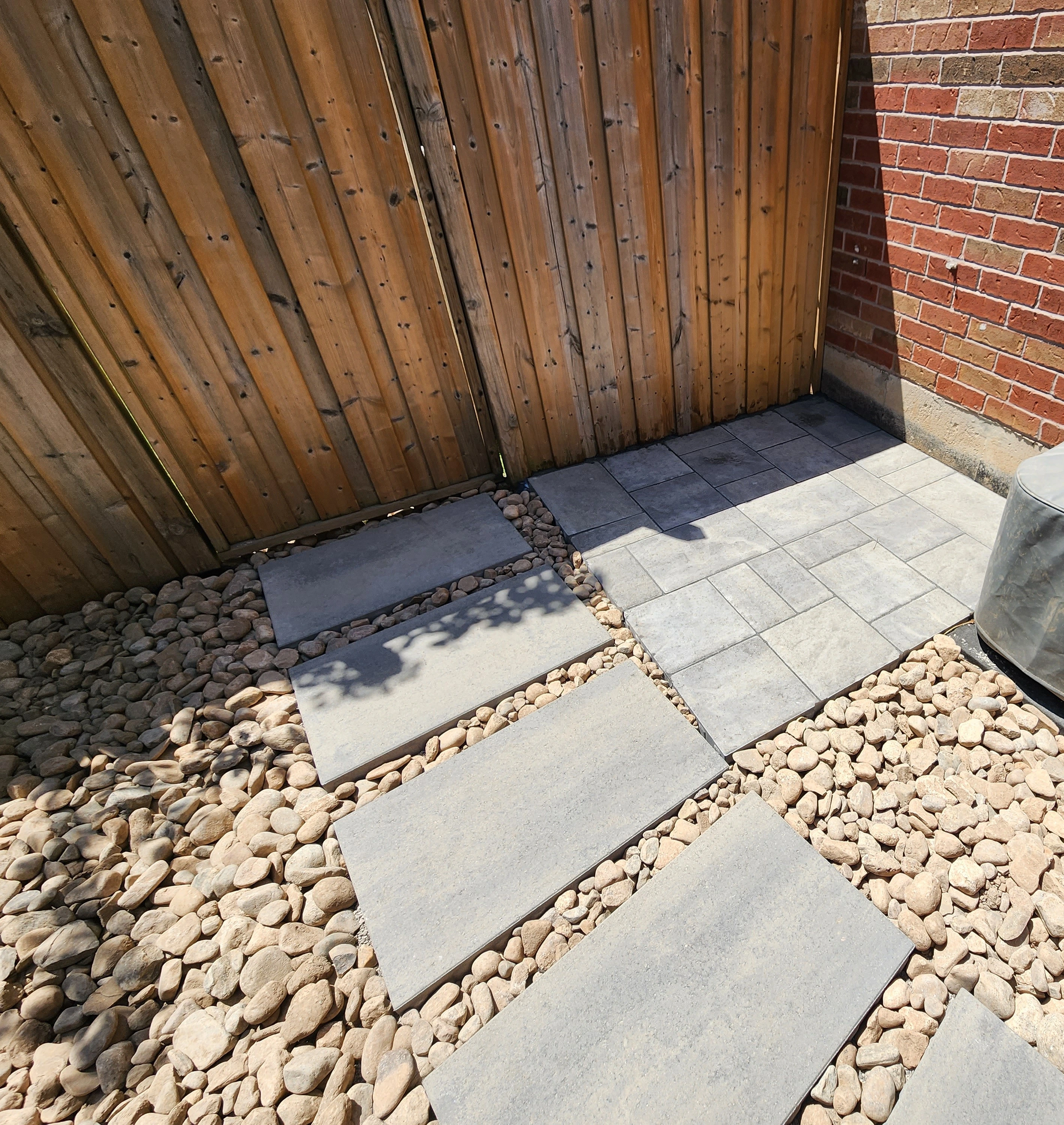 Front and Side Landscaping Oakville — image 1