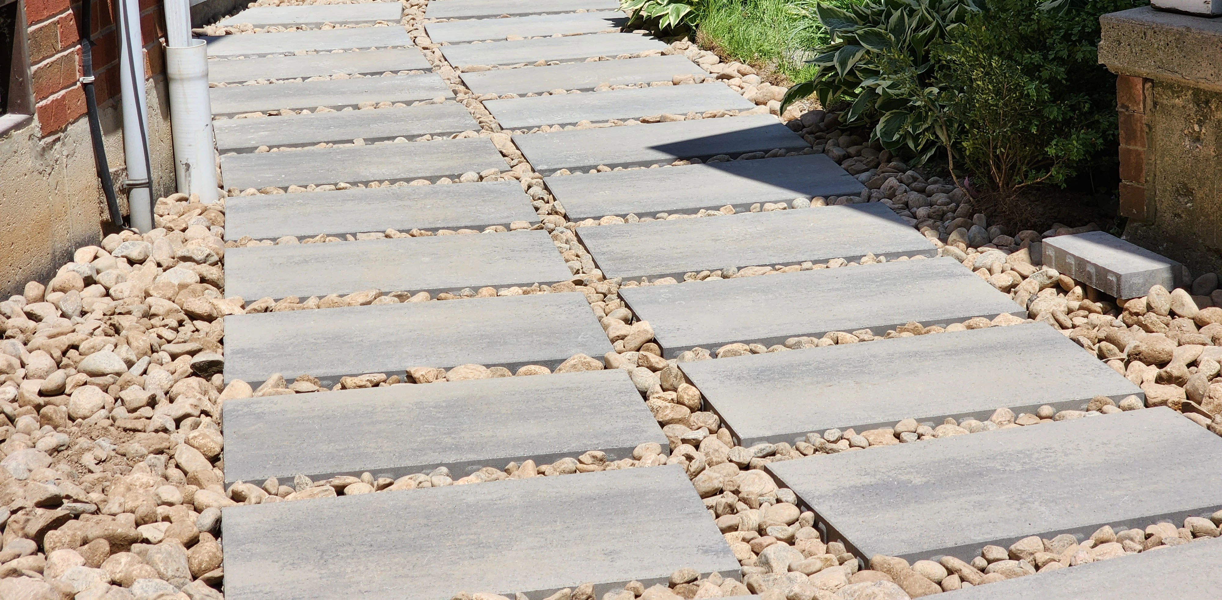 Front and Side Landscaping Oakville — image 4