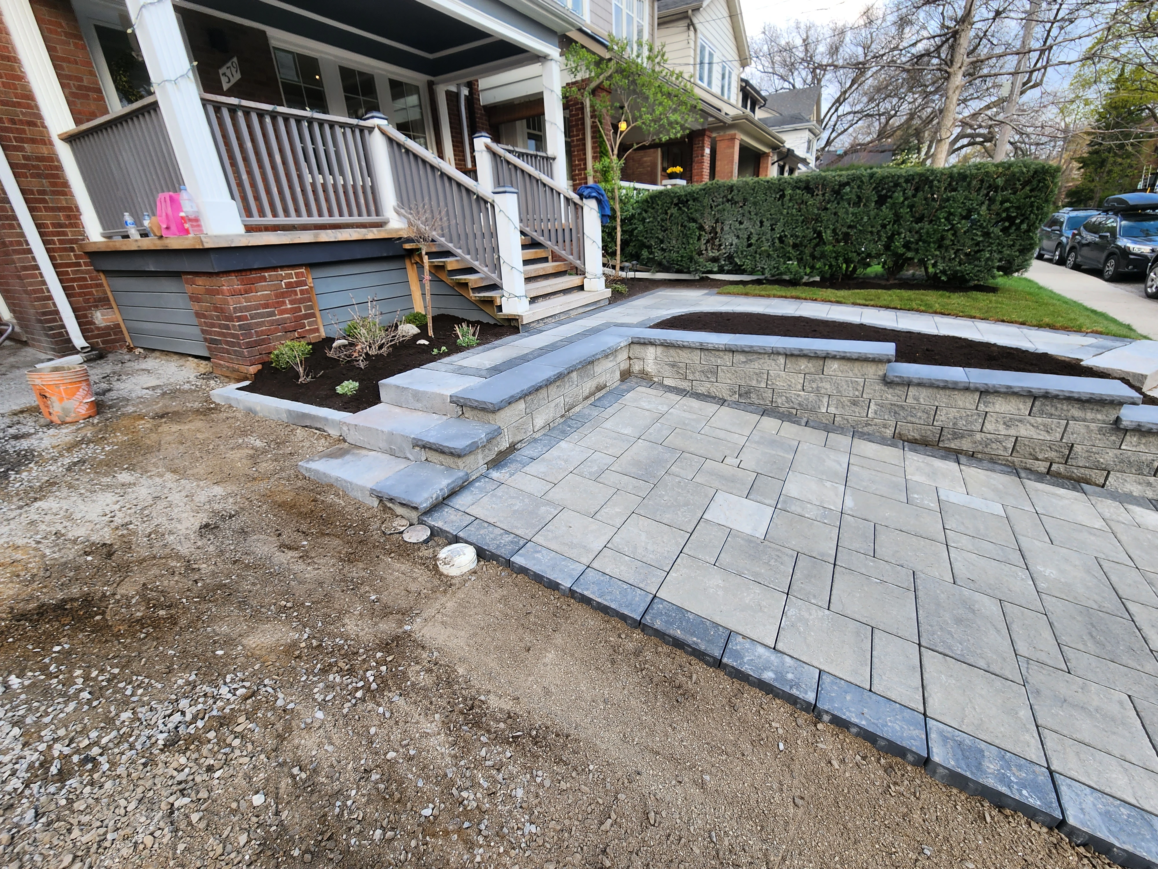 Backyard Landscaping in Oakville — image 3