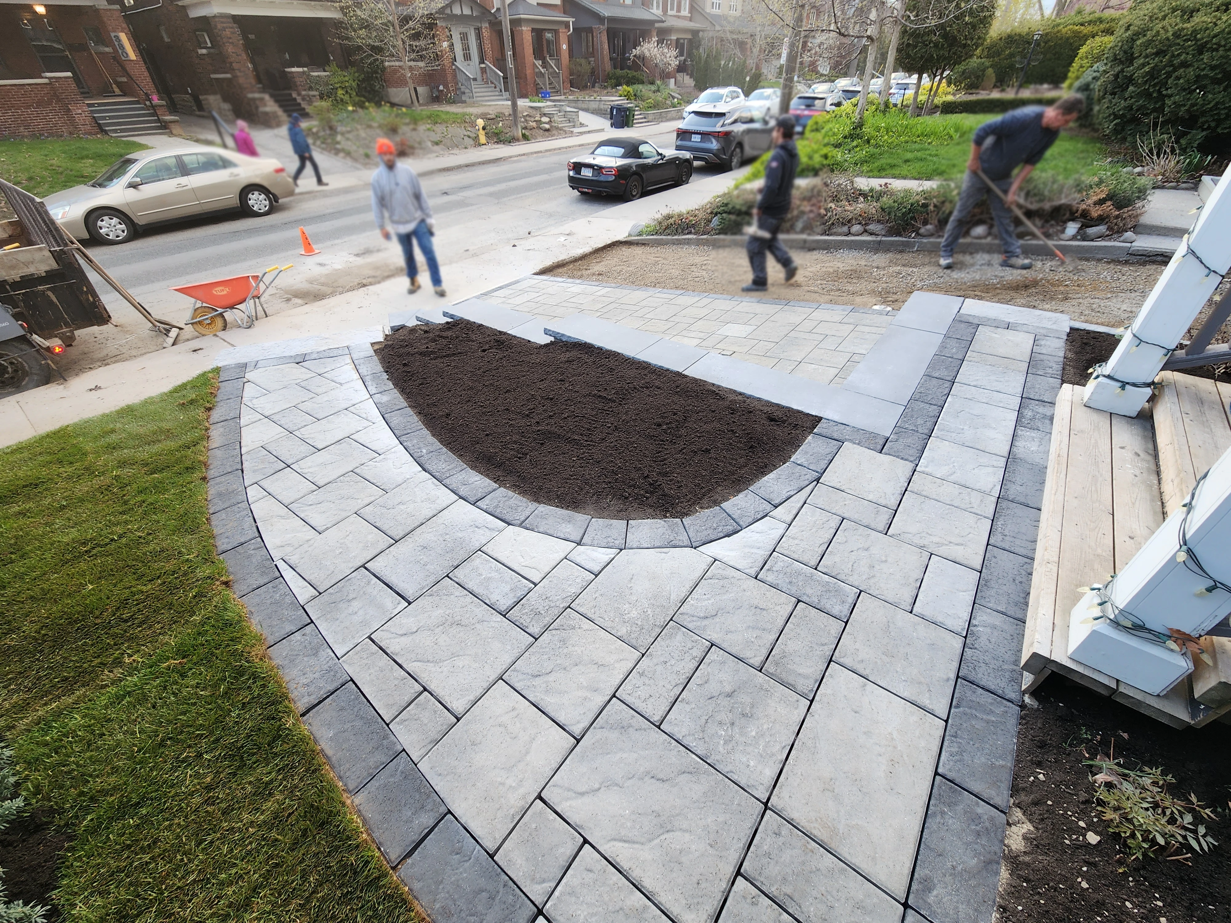 Backyard Landscaping in Oakville — image 4